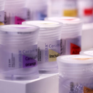 ips-e.max-ceram-ivoclar-vivadent_a62q-dj.jpg IPS e.max Ceram Kits